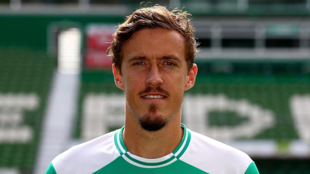 Max Kruse Freundin Dilara Kruse bei öffentlichem Auftritt