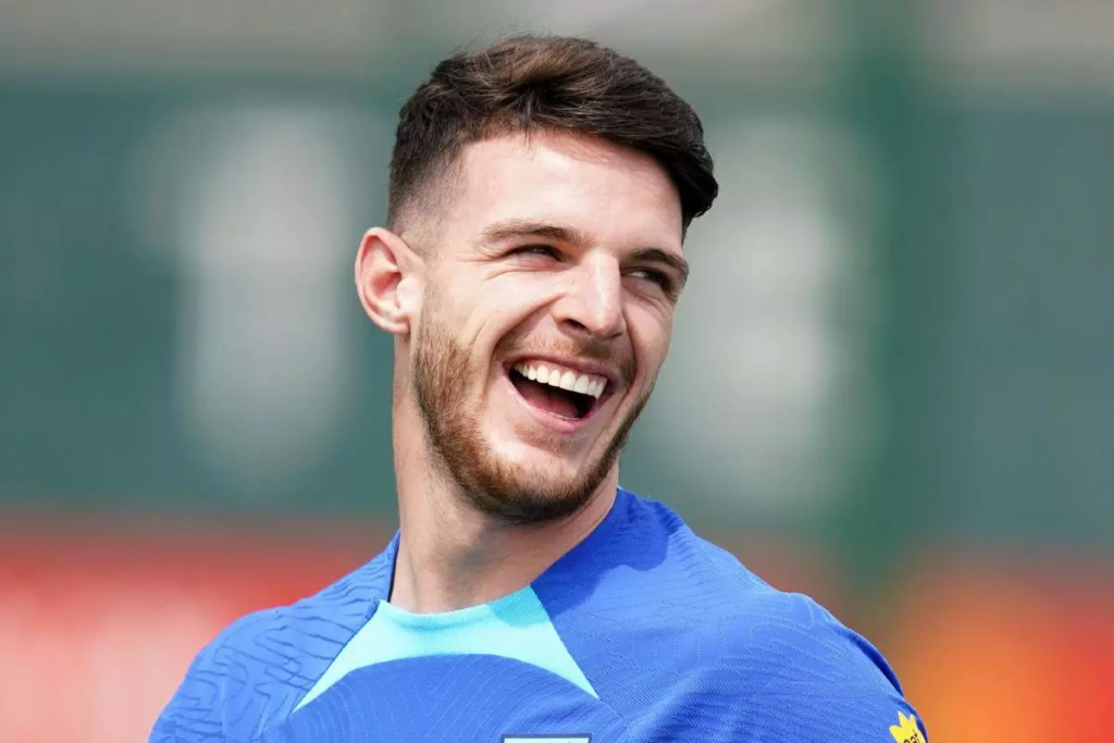 alt="Declan Rice mit Freundin Lauren Fryer"