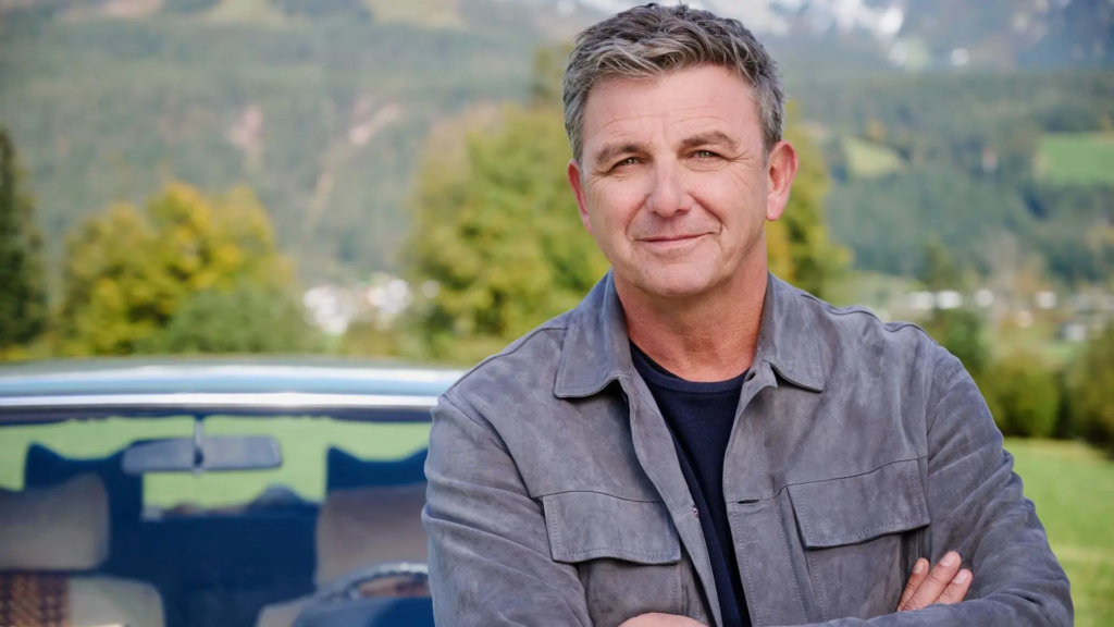 alt="Martin Gruber in Staffel 19 der Serie Der Bergdoktor"