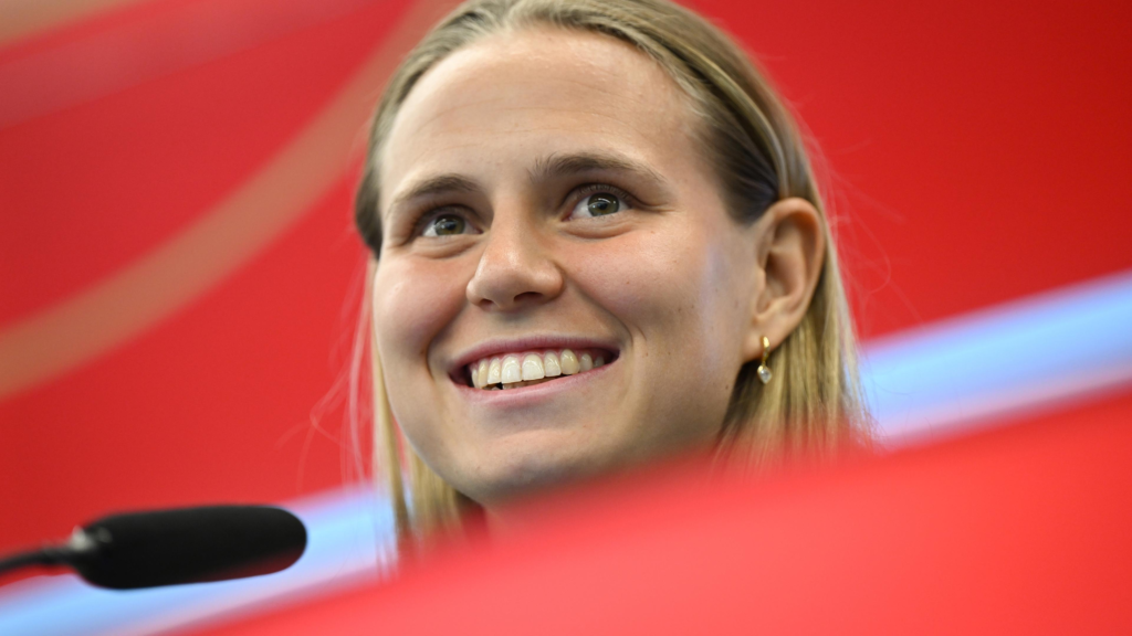 alt="Klara Bühl privat – Infos zu Freund und Karriere"