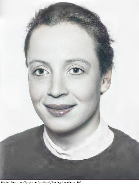 Isabell Werth beim Dressurtraining trotz Gerüchten über Isabell Werth Sohn Krankheit