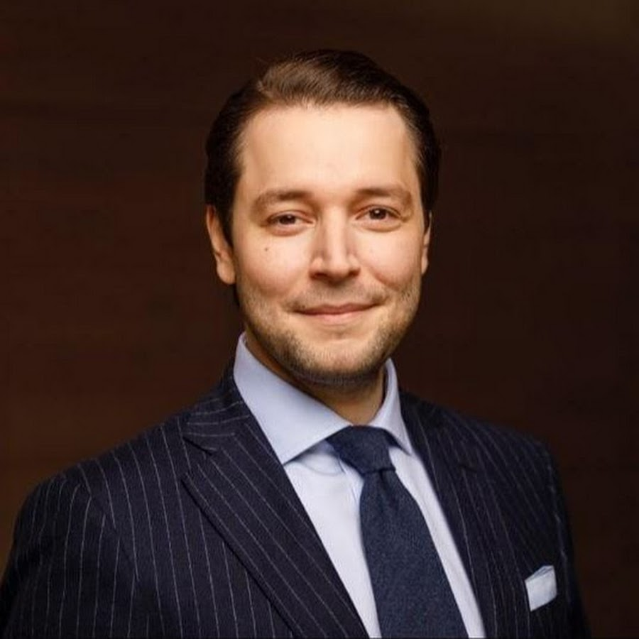 Marc Gebauer Vermögen im Marc Gebauer Luxury Store in Düsseldorf