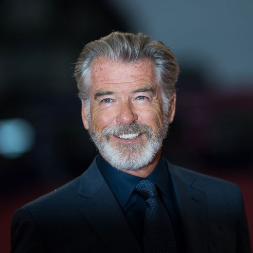 portrait von pierce brosnan ehefrau Keely Shaye Smith