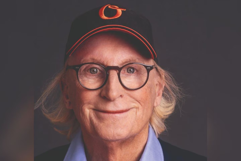 Otto Waalkes auf der Bühne – Foto passend zum Thema wie alt ist Otto Waalkes