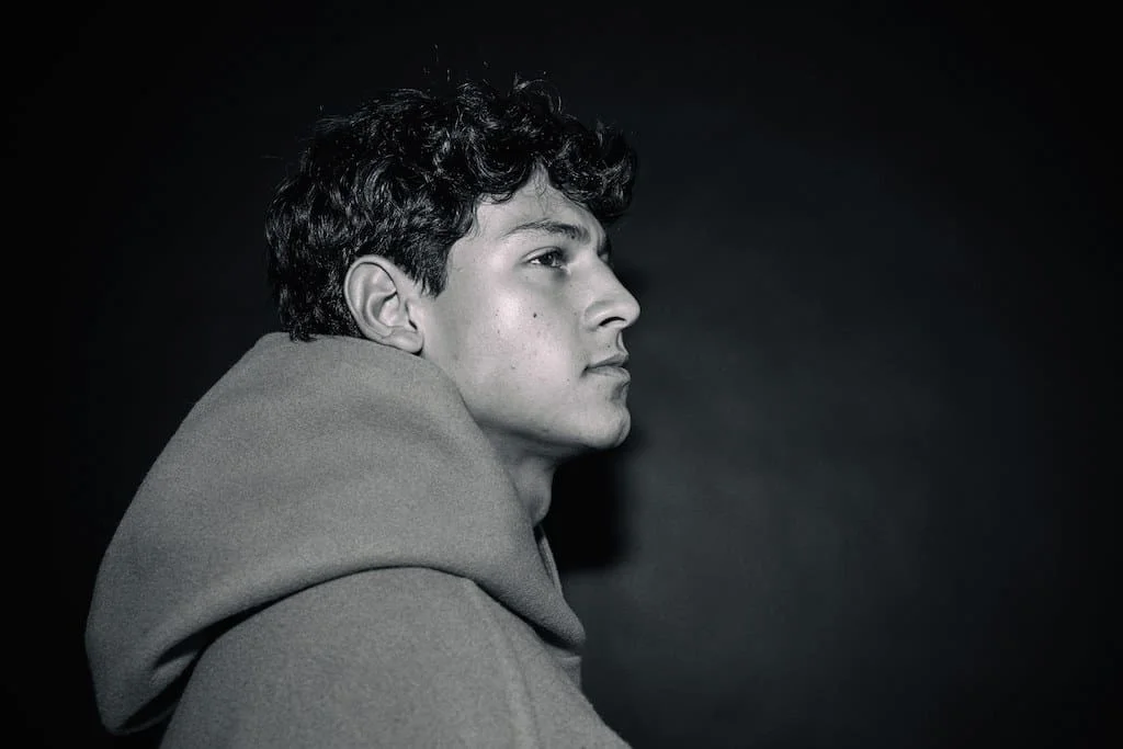 Emilio Sakraya Freundin – Fans spekulieren über Liebesleben